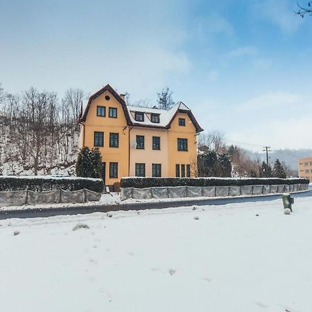 Schupplerova Vila Hostejn 外观 照片